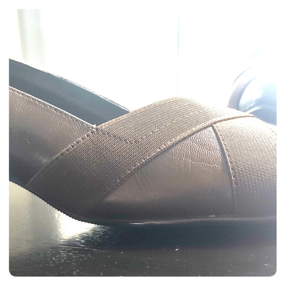Brown ladies pumps